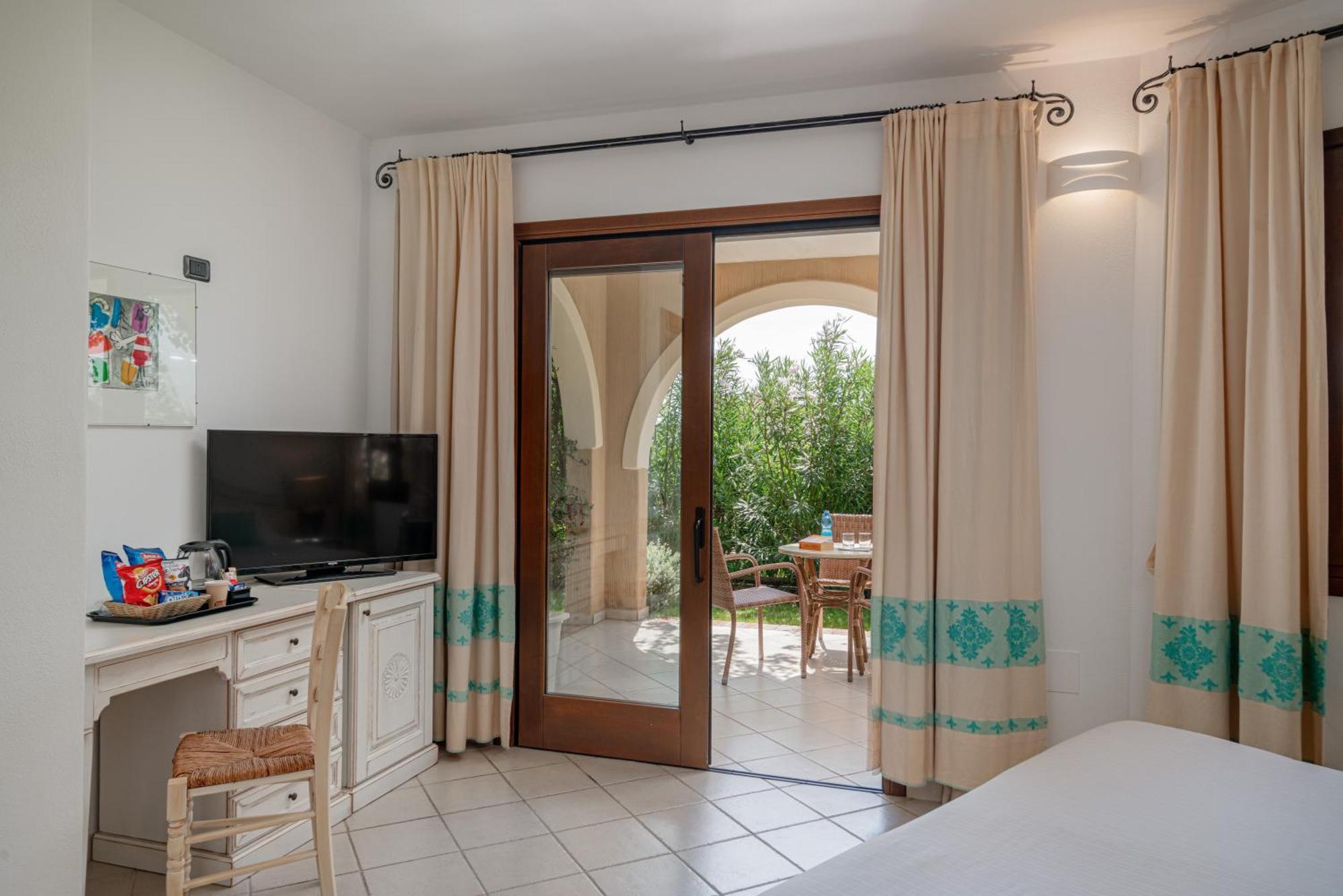 Hotel Mariposas Villasimius Eksteriør bilde