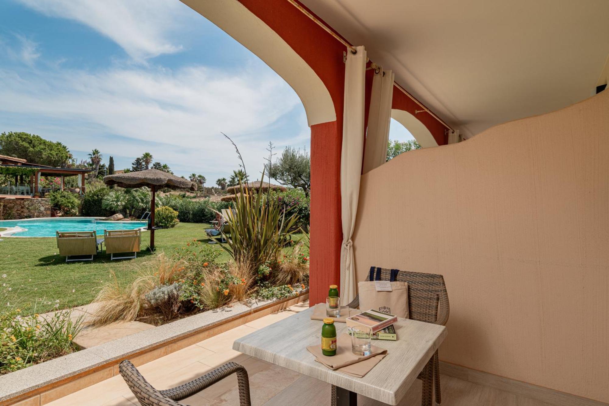 Hotel Mariposas Villasimius Eksteriør bilde